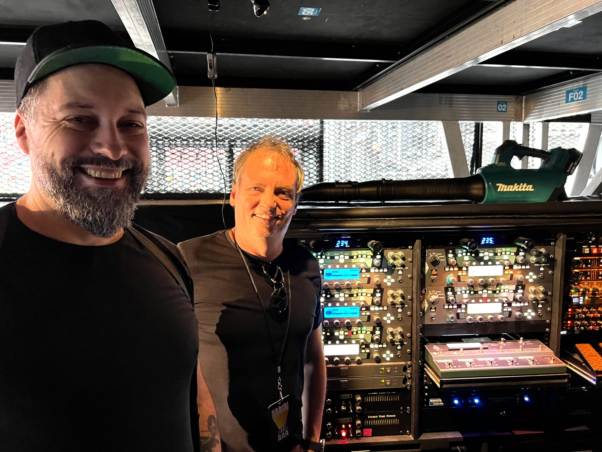 RAMMSTEIN Tour 2022/2023 Richard Kruspe’s guitar rig. Modern Guitar